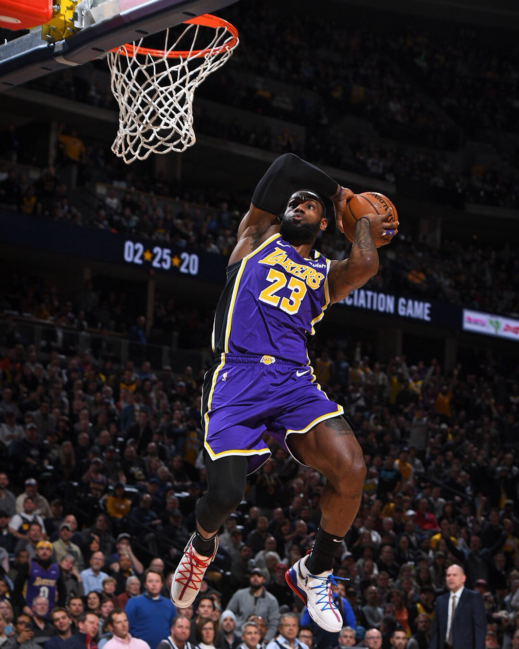 传统的人来 传统的人来