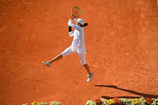 她在比赛策 她在比赛策