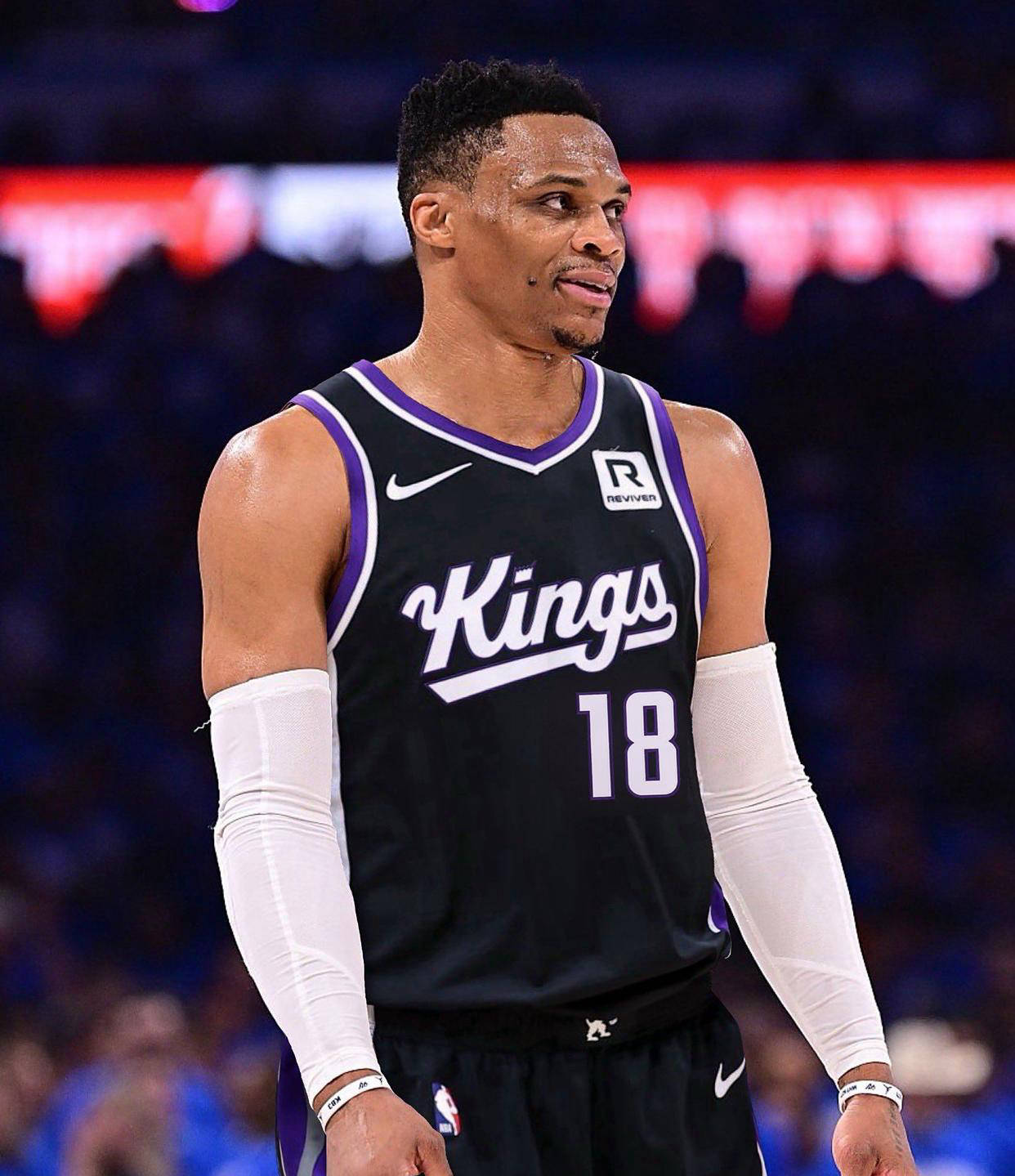 作出挑衅手 作出挑衅手